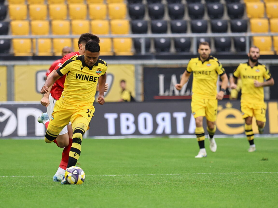 Ботев (Пд) спечели във Враца с 2:1