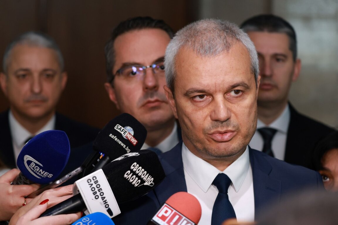 "Renaissance", "Grandeur" et SABRE ont déposé une motion de censure contre le gouvernement...