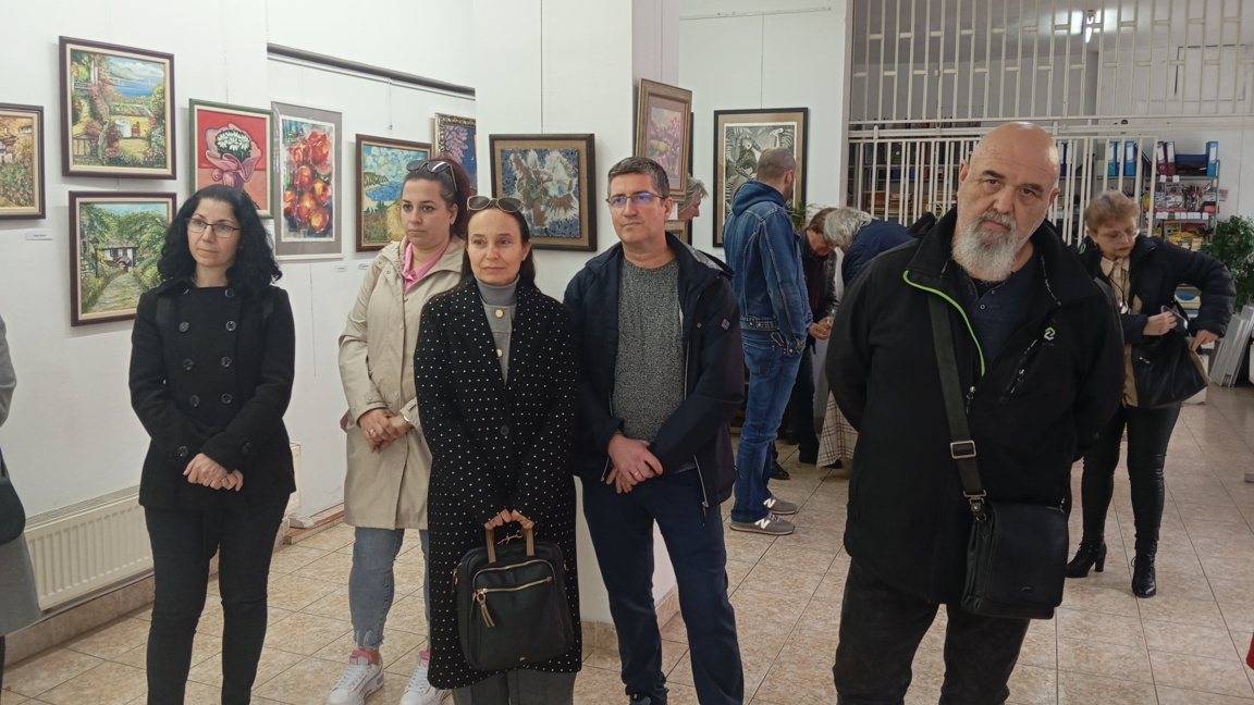 В Монтана подредиха изложбата "Пролетен салон"