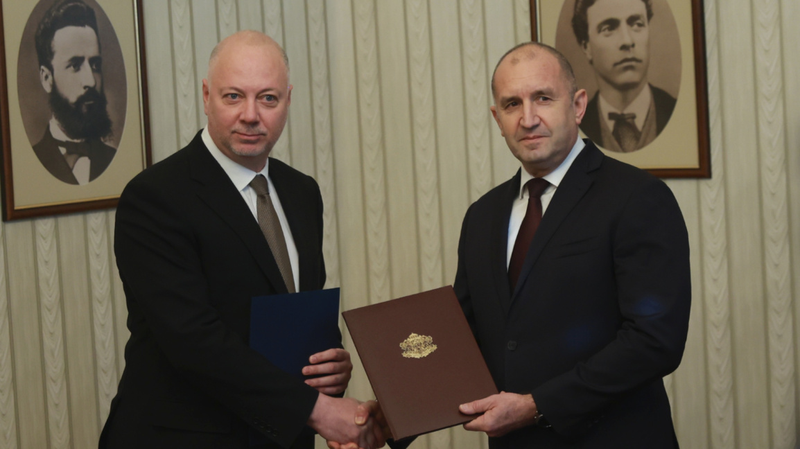 Без изненада ГЕРБ-СДС върна на президента мандата за съставяне на кабинет