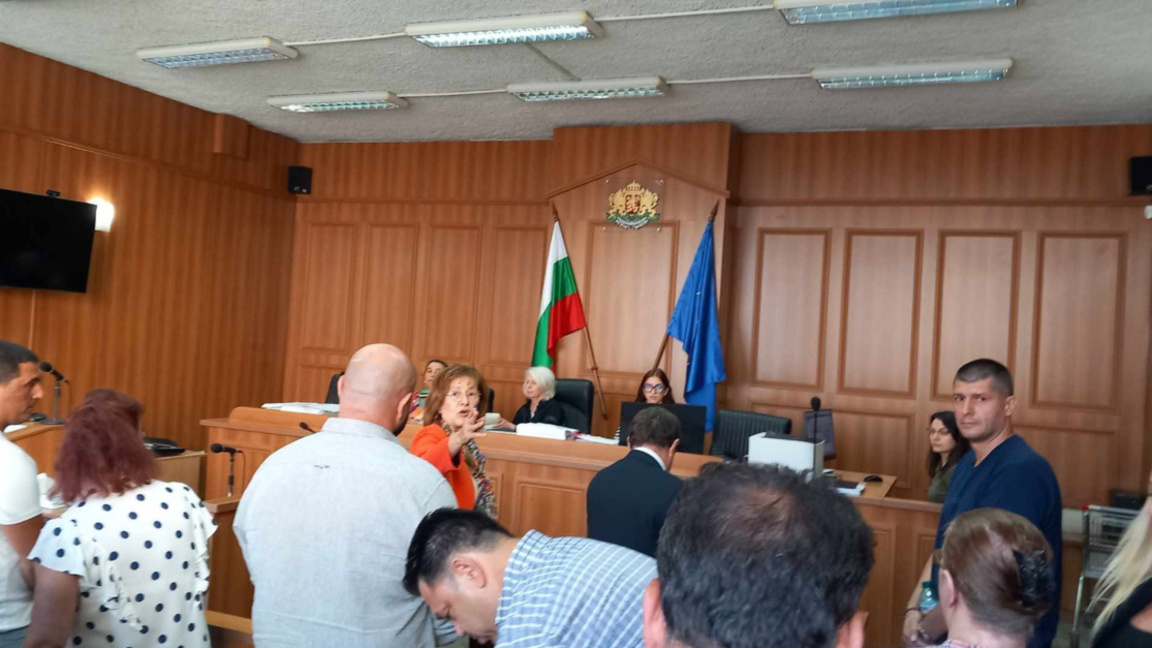 Апелативният съд отказа да върне делото за „театралната афера“ на прокуратурата