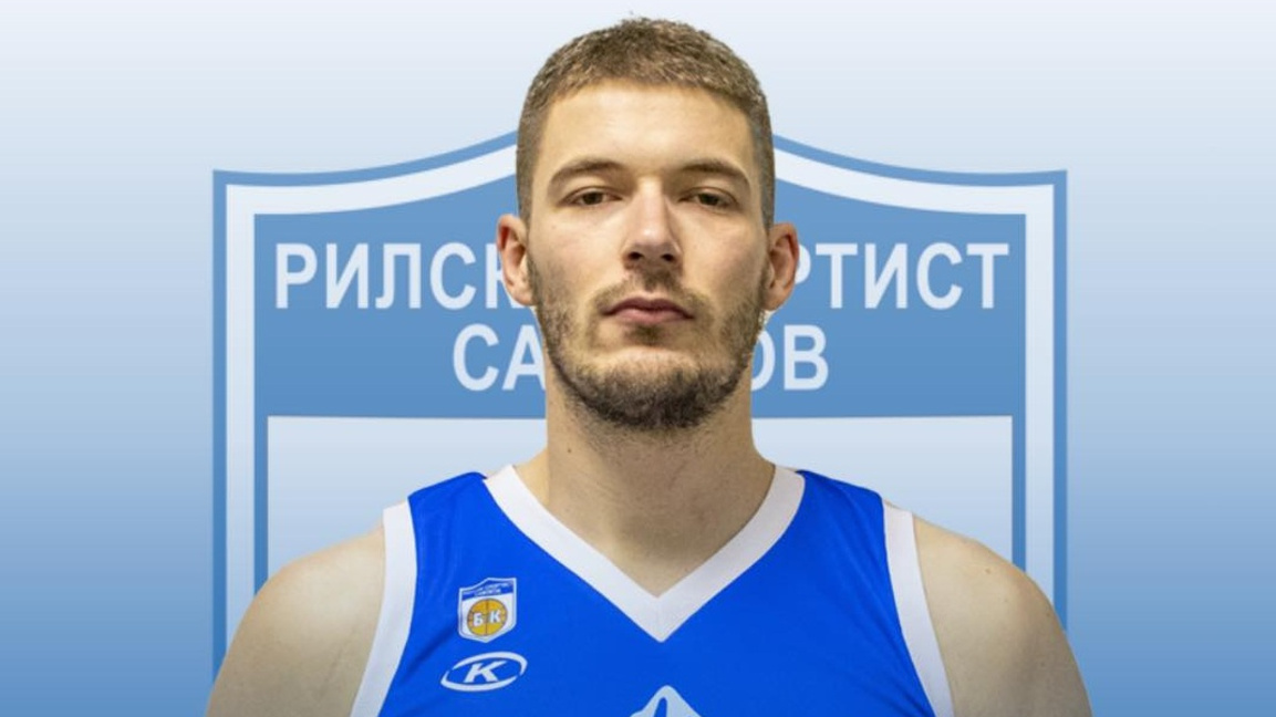 Милош Глишич е висок 205 см.