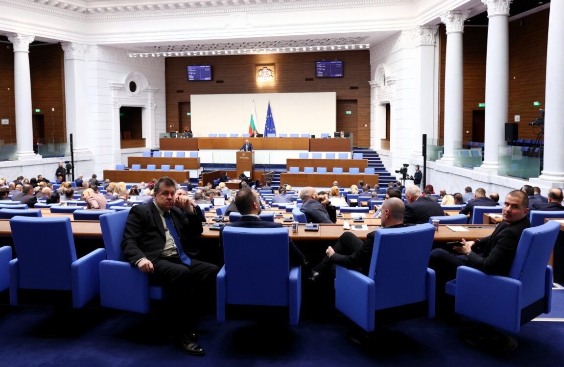 Parlament verabschiedet Erklärung über Nichtbeteiligung bulgarischer Streitkräfte in Ukraine