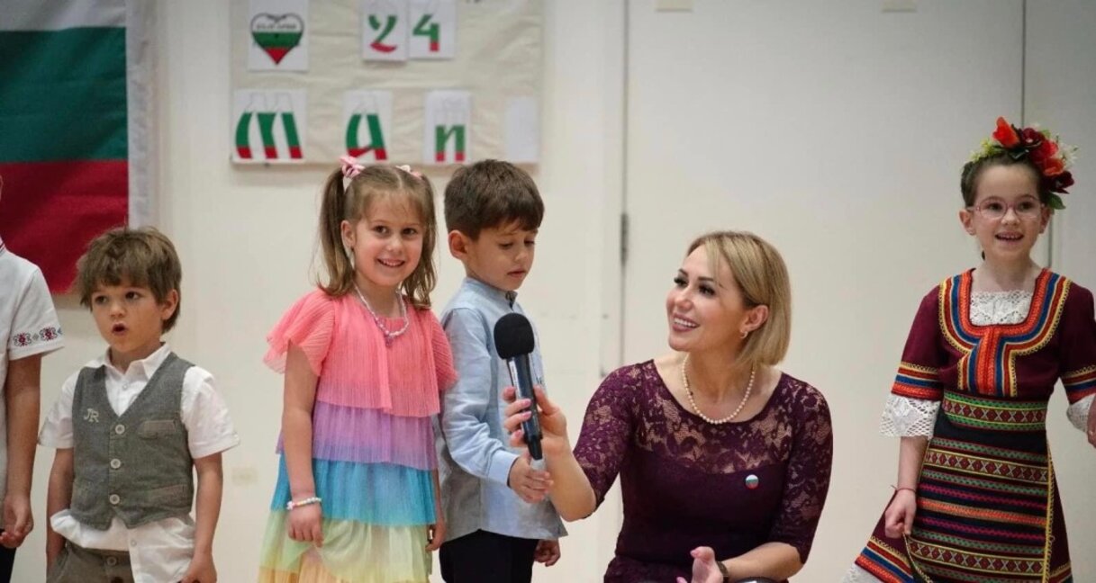 Cambridge’de okul açan Türkan Ali: Anadilini en doğru okulda öğrenebilirsiniz