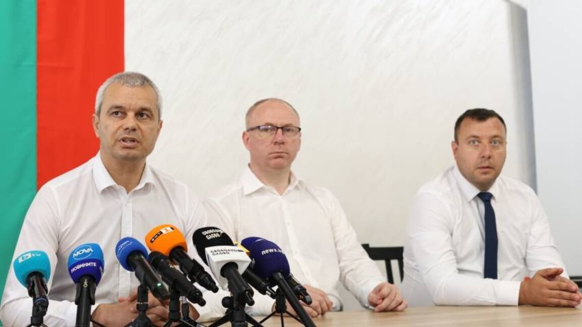 Detyra kryesore e "Vëzrazhdane" është të pengojë Bullgarinë të hyjë në konfliktin në Ukrainë
