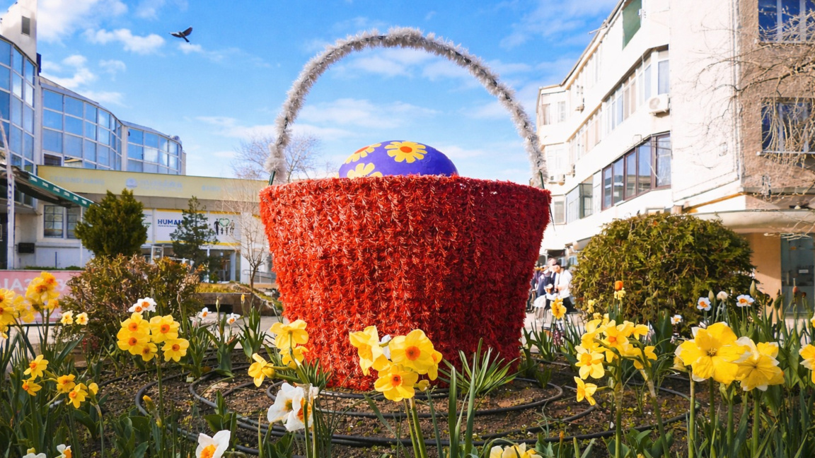 Разград грейна в празнична украса...