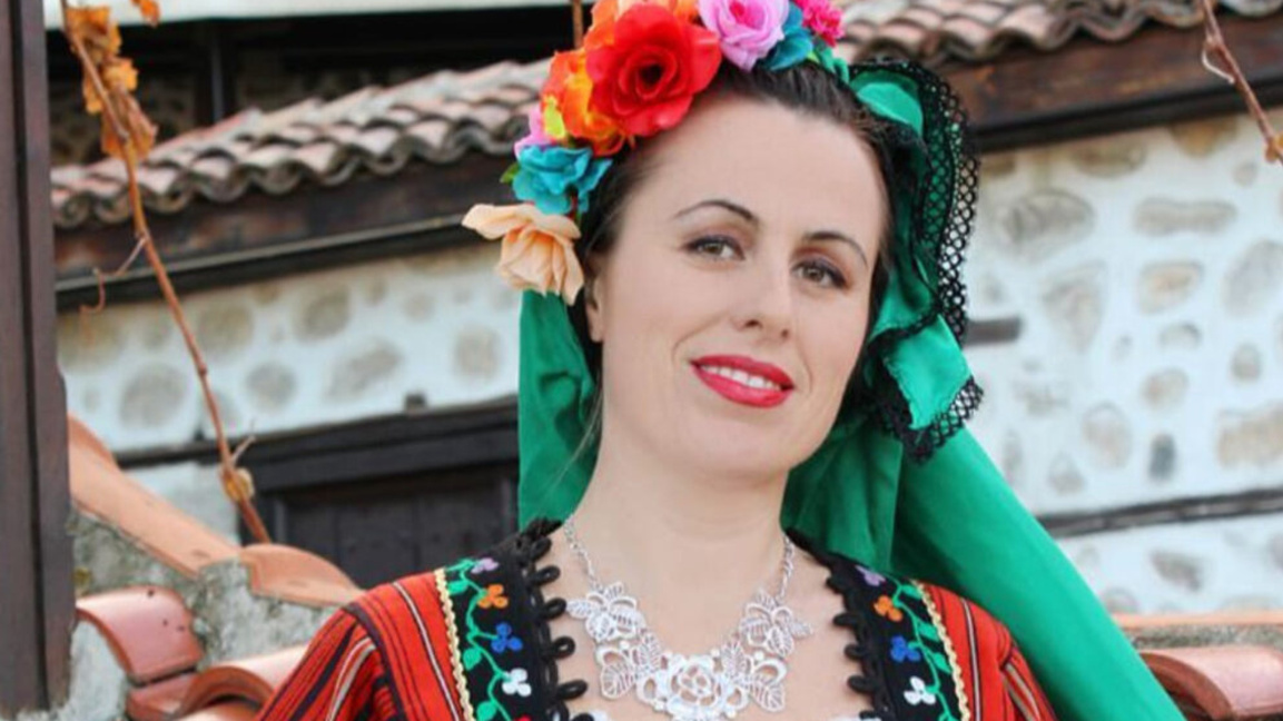 Дарина Славова с ново предизвикателство: "Да запеем заедно" и за фолклорни групи