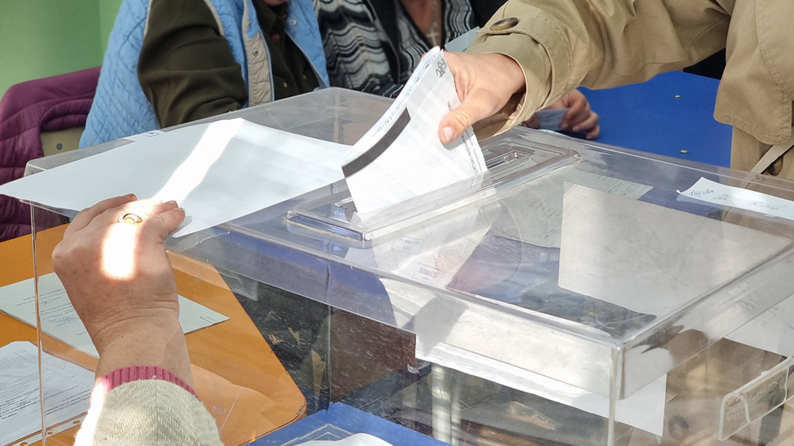 В Благоевград започнаха подредбата на листите за изборите