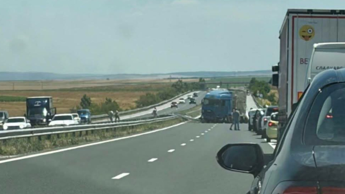 Two children from youth football academy die in road accident at Trakia Highway