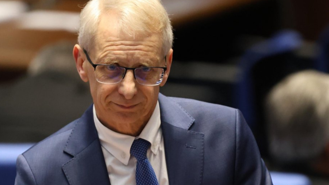 Николай Денков: Провокатори с маски не м...