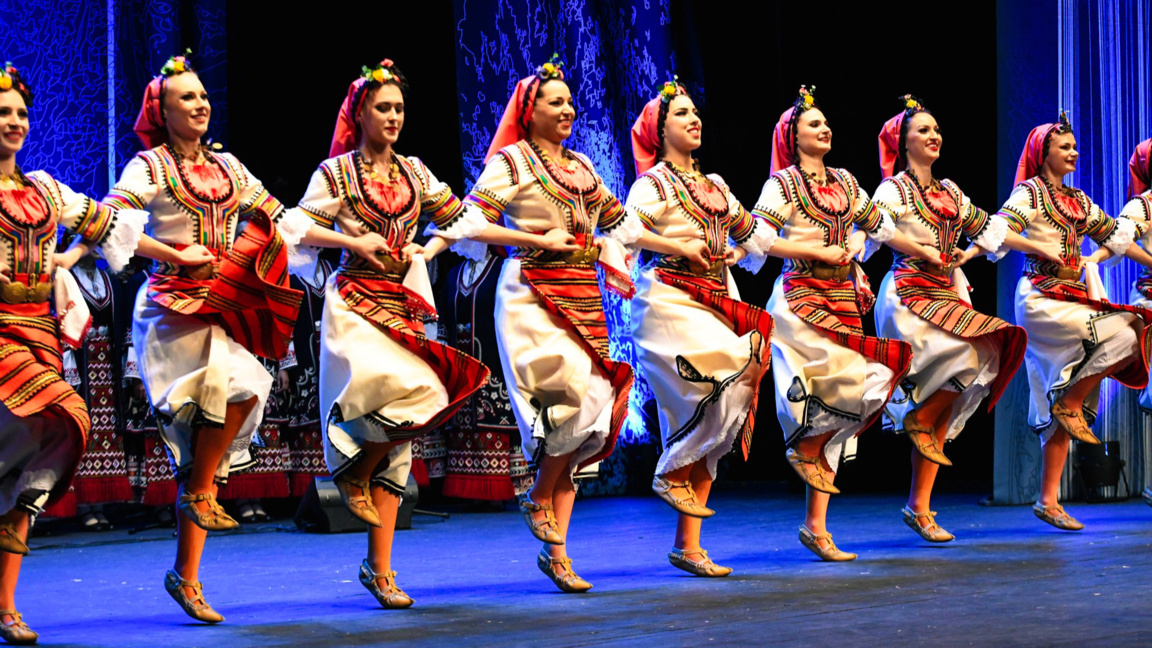 32 Bulgarians from abroad to join a master class with the Trakia ensemble