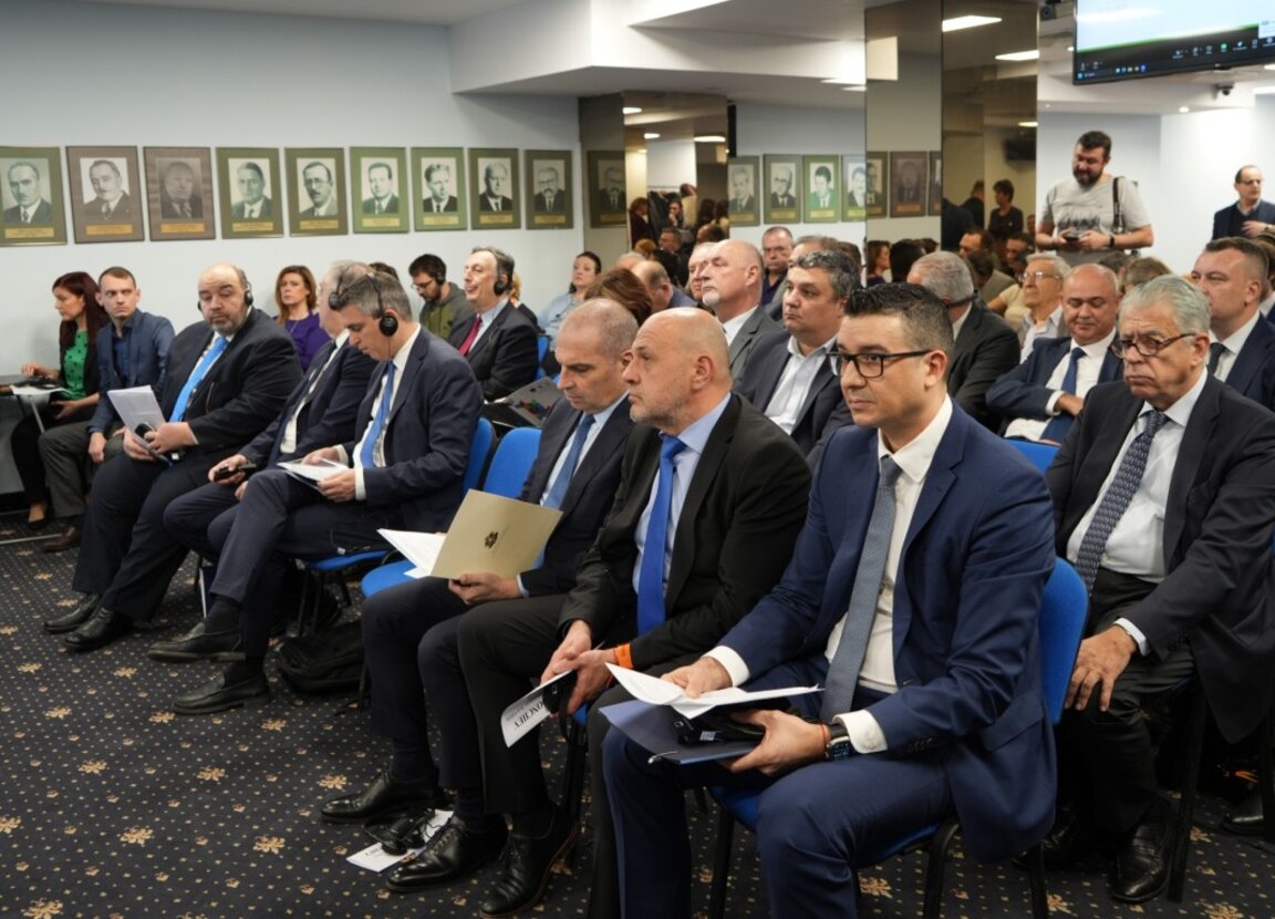 Българо-гръцки бизнес форум се откри в София
