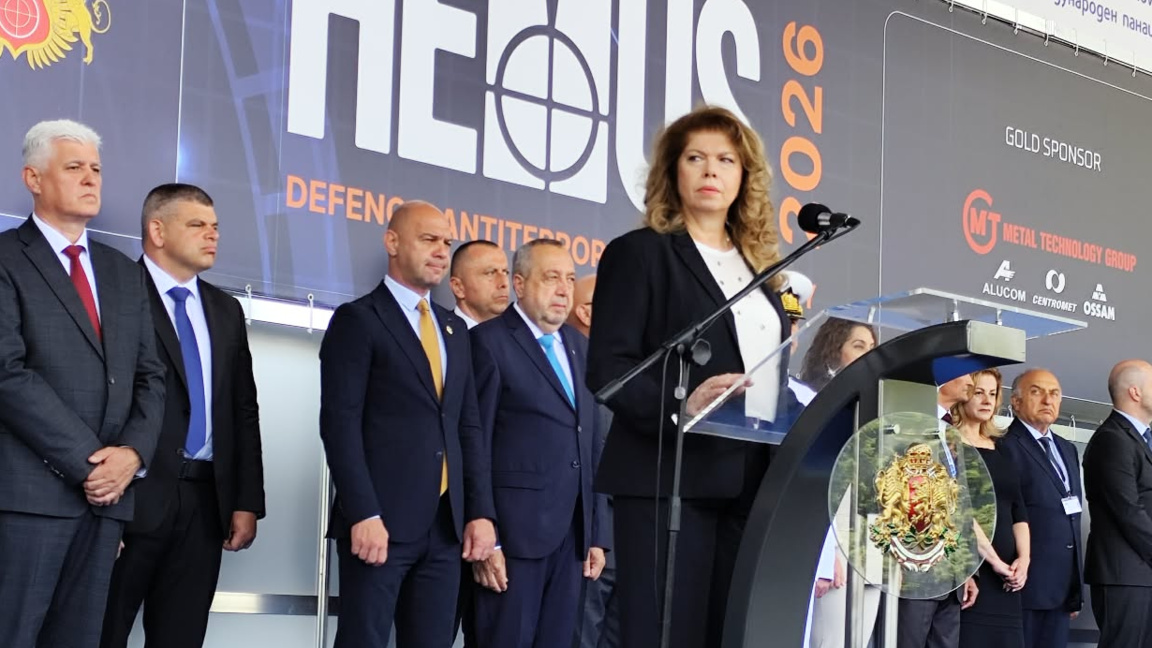 Има още много мини, които ще гърмят в краката на правителството