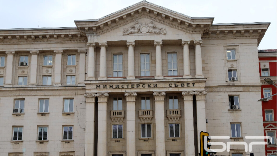 Министрите заседават след неуспешния опит за ново служебно правителство