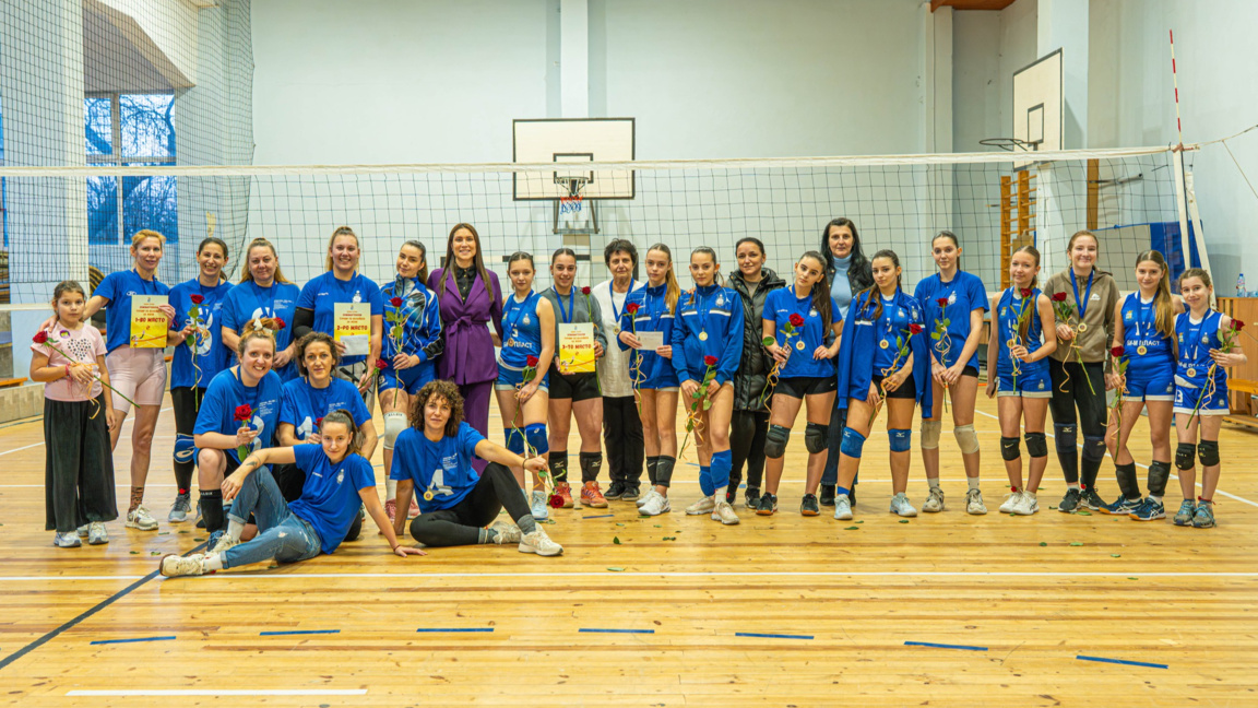 Община Царево спечели дамския волейболен турнир за Осми март