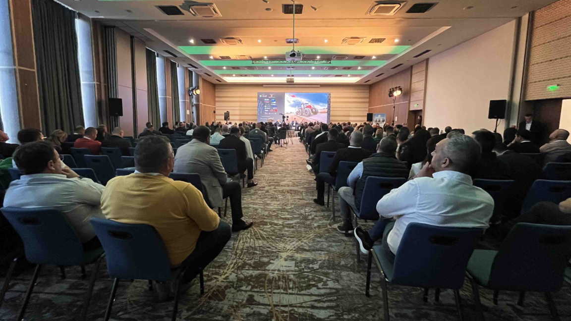 Fermierii dezbat problemele și politicile din agricultură