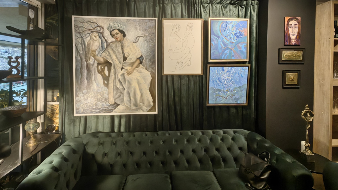 Изложба "Емоции в злато и сребро"