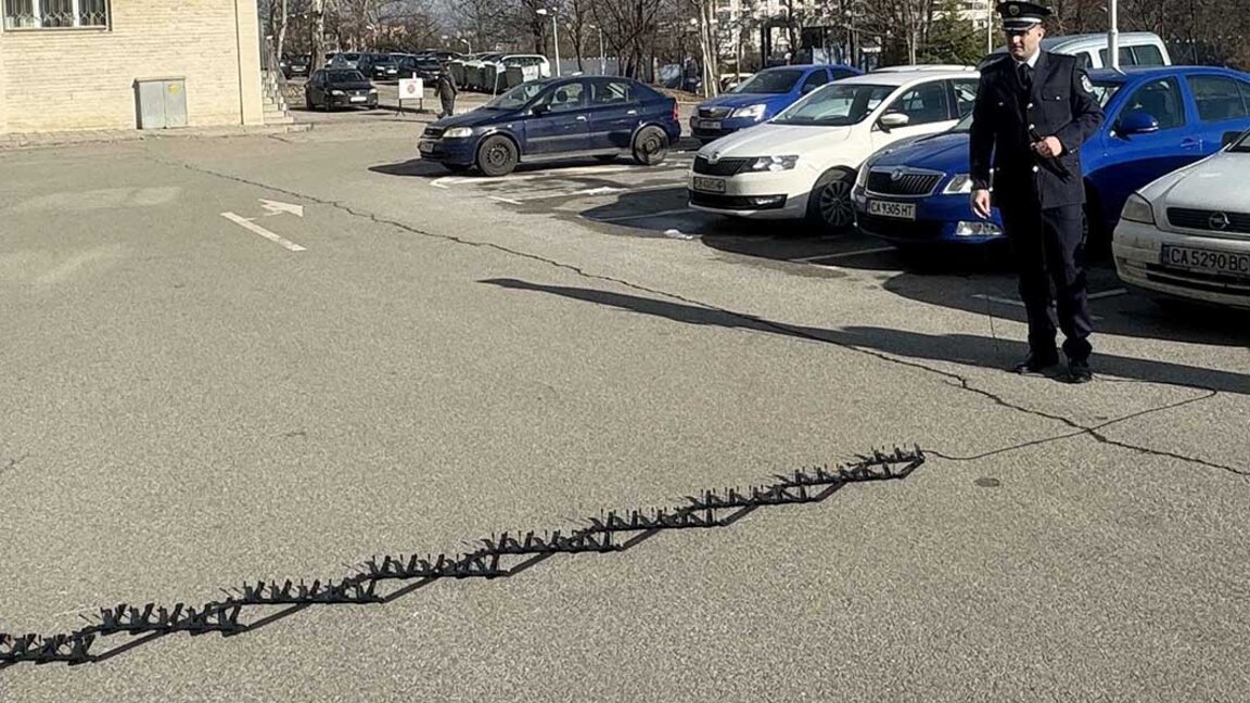 The spike strips the police will use