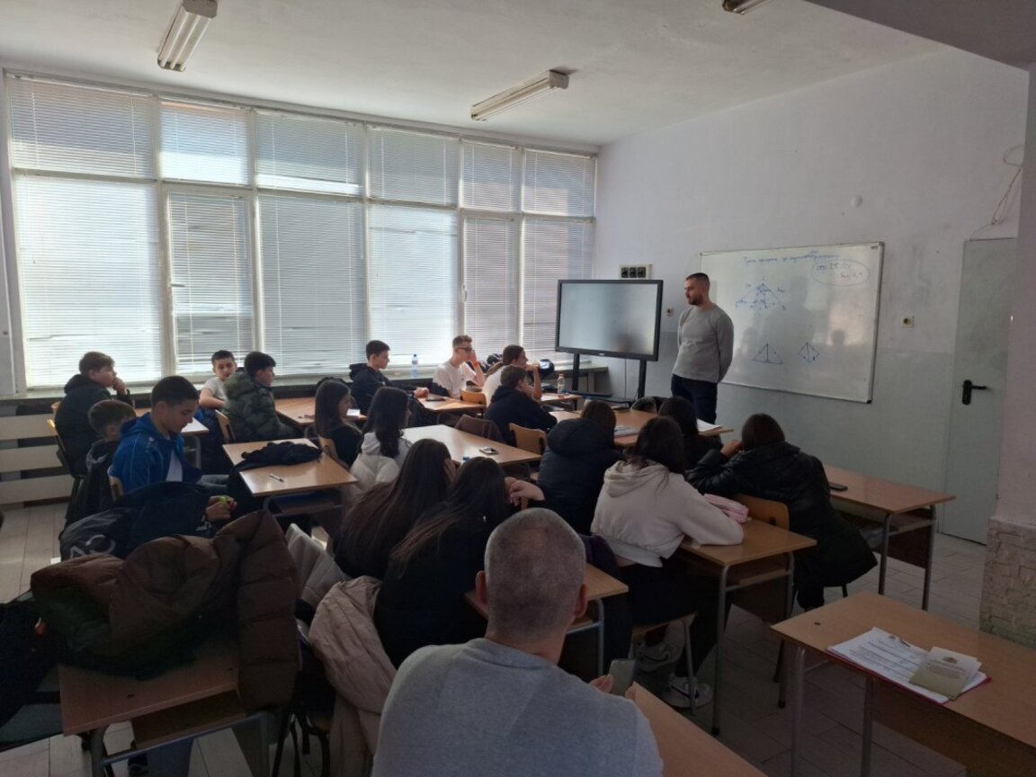 Следовател се срещна със седмокласници в Благоевград