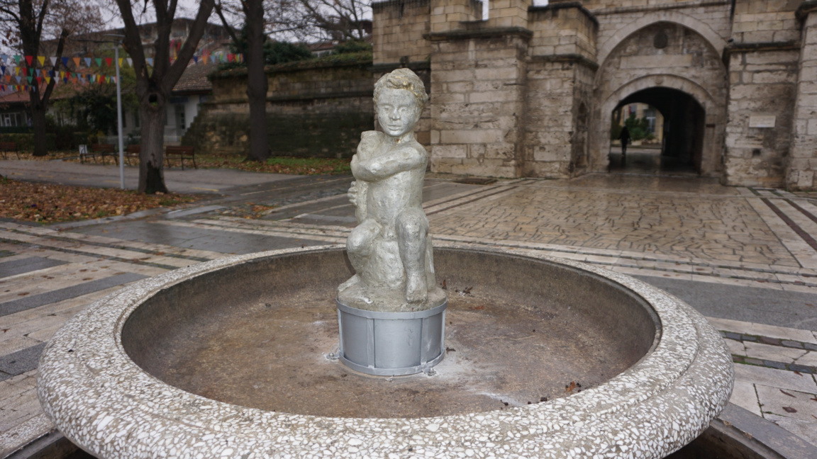 Фонтана пред Стамбол капия