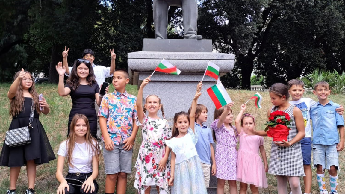 БПЦ и БВШ «Асен и Илия Пейковы» в Италии начинают новый учебный год