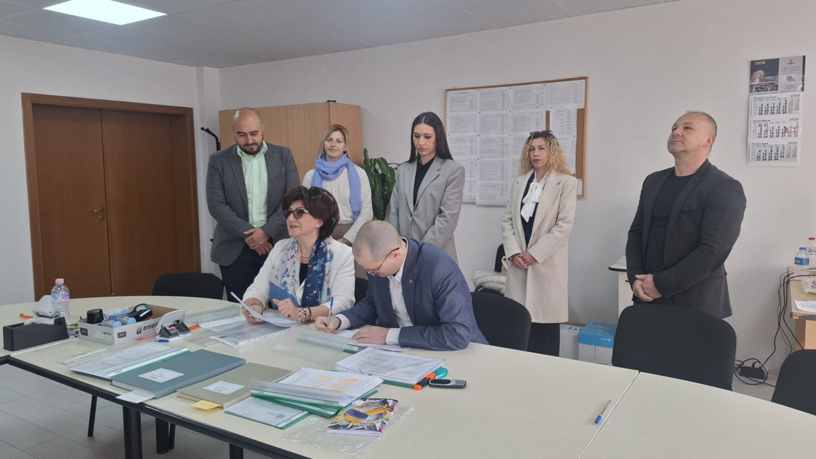 ГЕРБ регистрира кандидат-депутатската си листа в Кърджали