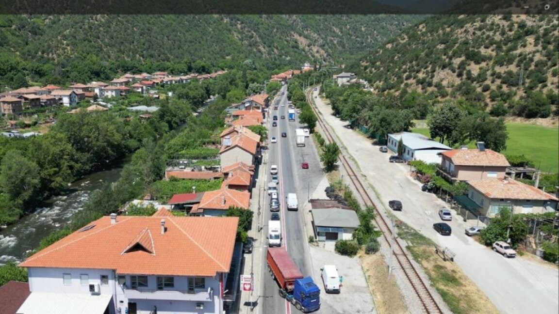 Ще решат ли новите мерки за пътна безопасност проблемите в Кресна?