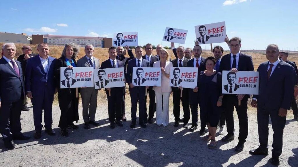 По-соседски: события с балканским адресом