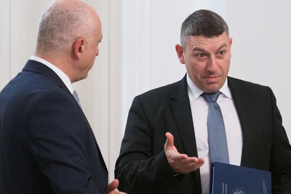 Деньо Денев (вдясно) и Емил Тонев, архив.