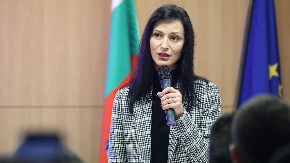 Вицепремијерка Марија Габријел: Пре ротације премијера, Владу треба пустити да ради свој посао