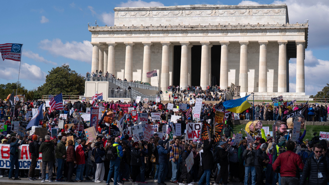 Протестът пред Мемориала на Линкълн във Вашингтон, 28 март 2026 г.