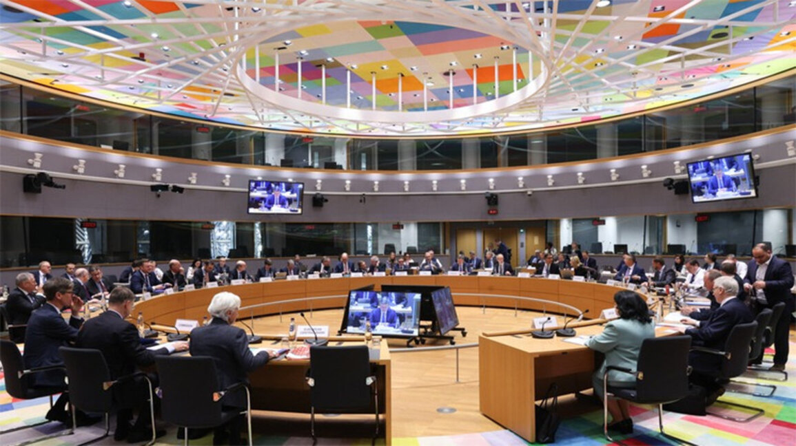 Μέχρι το τέλος του μήνα, η Βουλγαρία θα ζητήσει έκθεση σύγκλισης για την ευρωζώνη