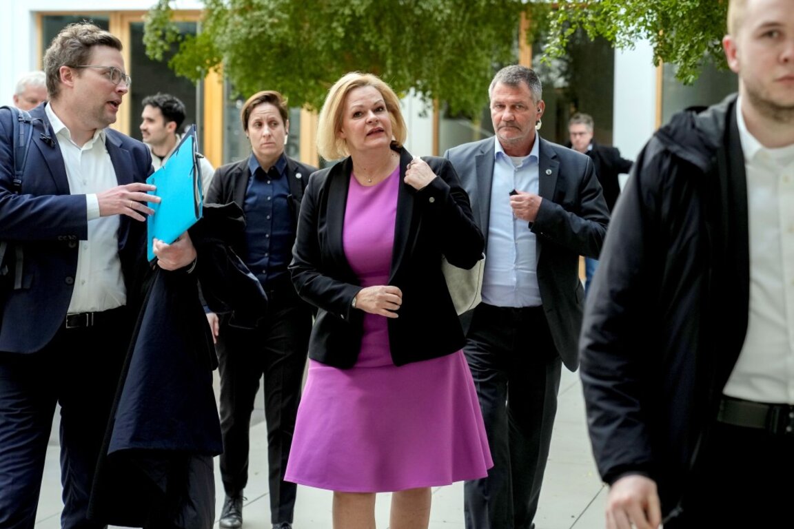 Германската министърка на вътрешните работи Нанси Фезер