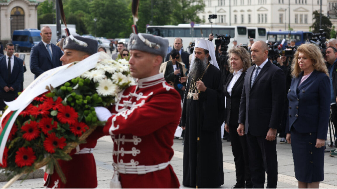 Румен Радев: Трагедија је то што се спорови у Европи поново решавају силом оружја