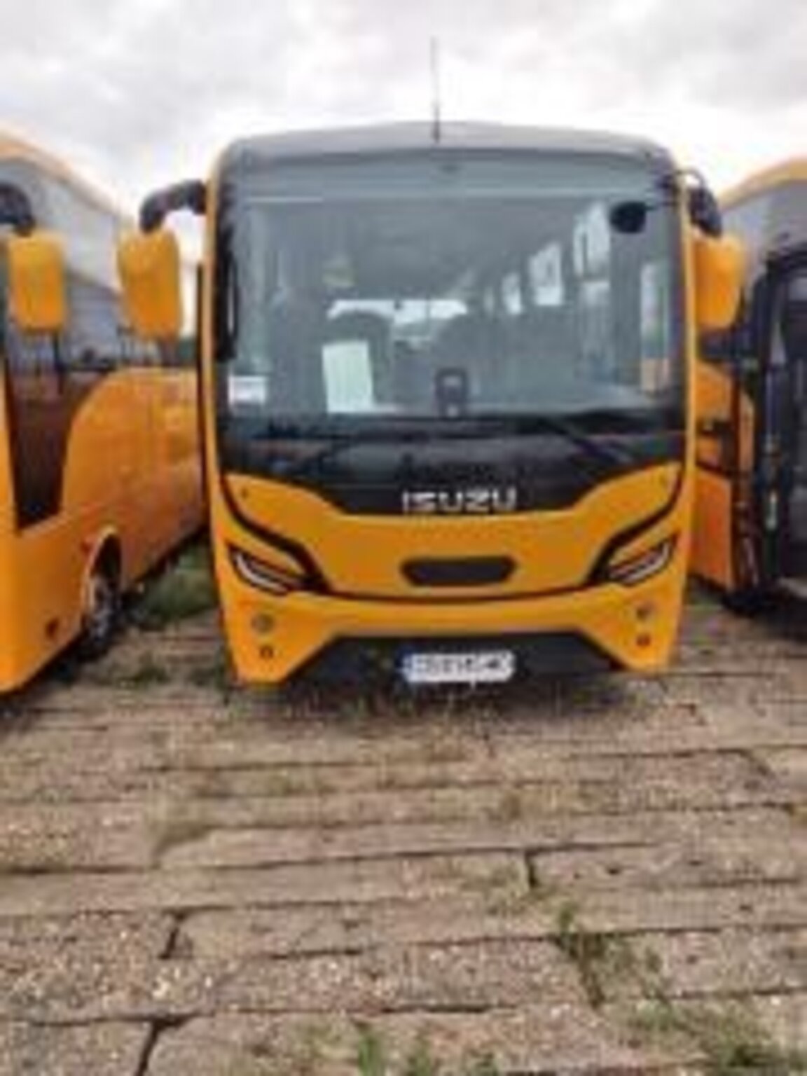 Нов автобус получиха учениците в Мизия