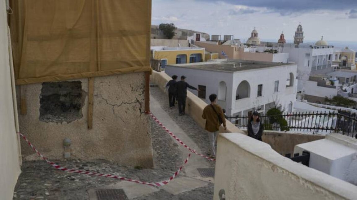 Българка, живееща в Санторини, разказва за трусовете на вулканичния остров