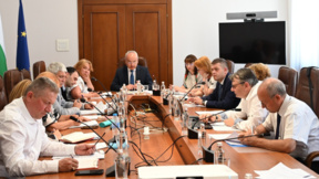 Правителството и социалните партньори се обединиха около механизма за МРЗ