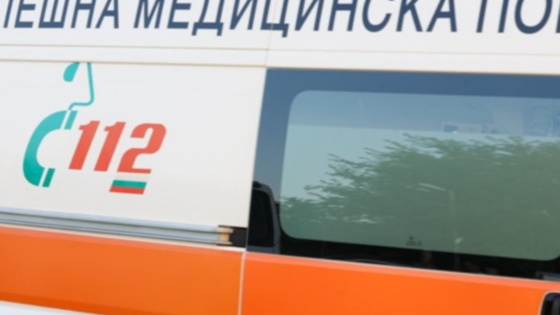 Спешна медицинска помощ линейка