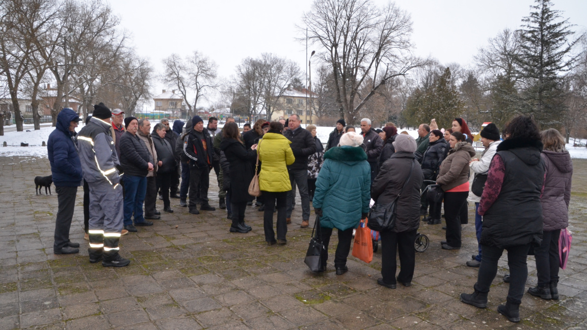 Жители на Ковачица протестираха заради чести ВиК аварии