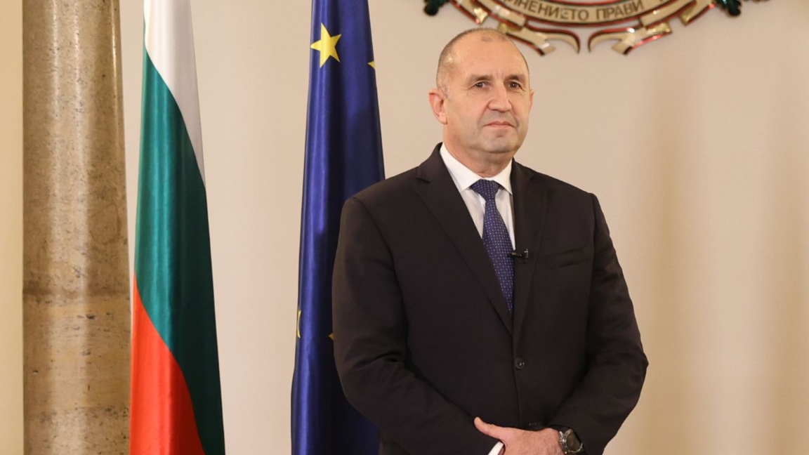 премьер Радев