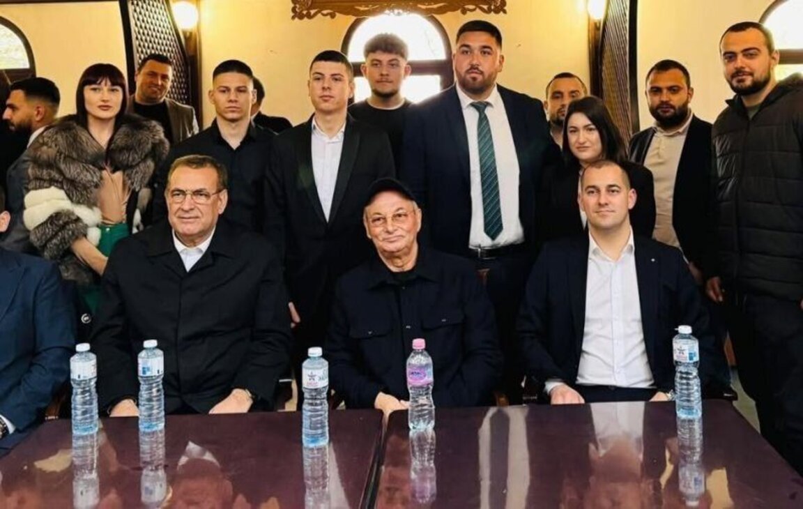 DPS-DPS entscheidet, ob sie die Regierung weiter unterstützt