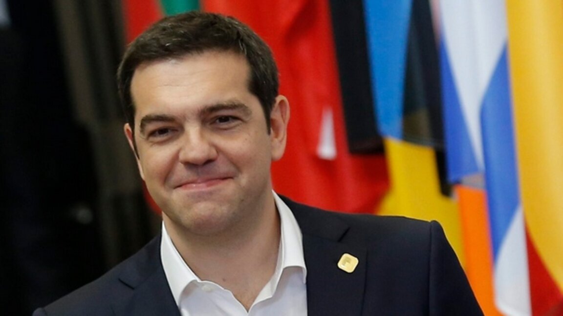 Гърция изправена пред исторически референдум