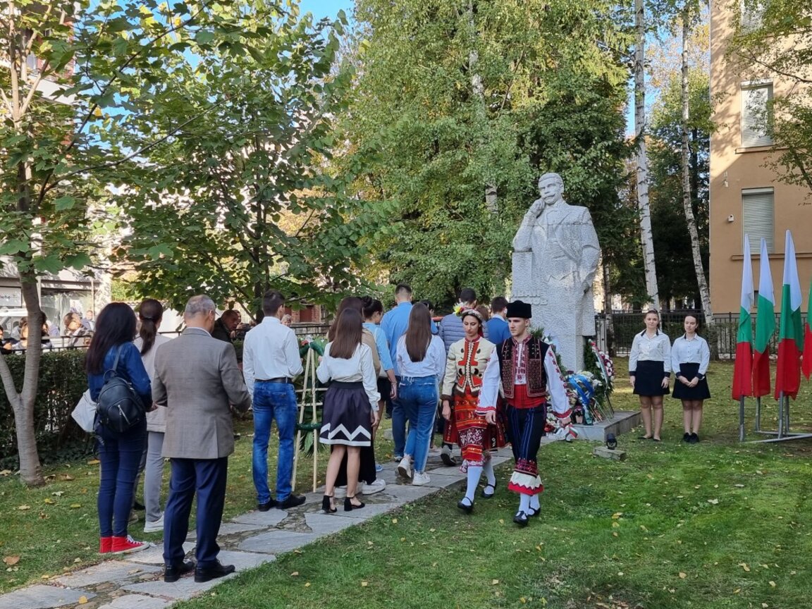 Плевен се присъедини към протеста на дейците на културата