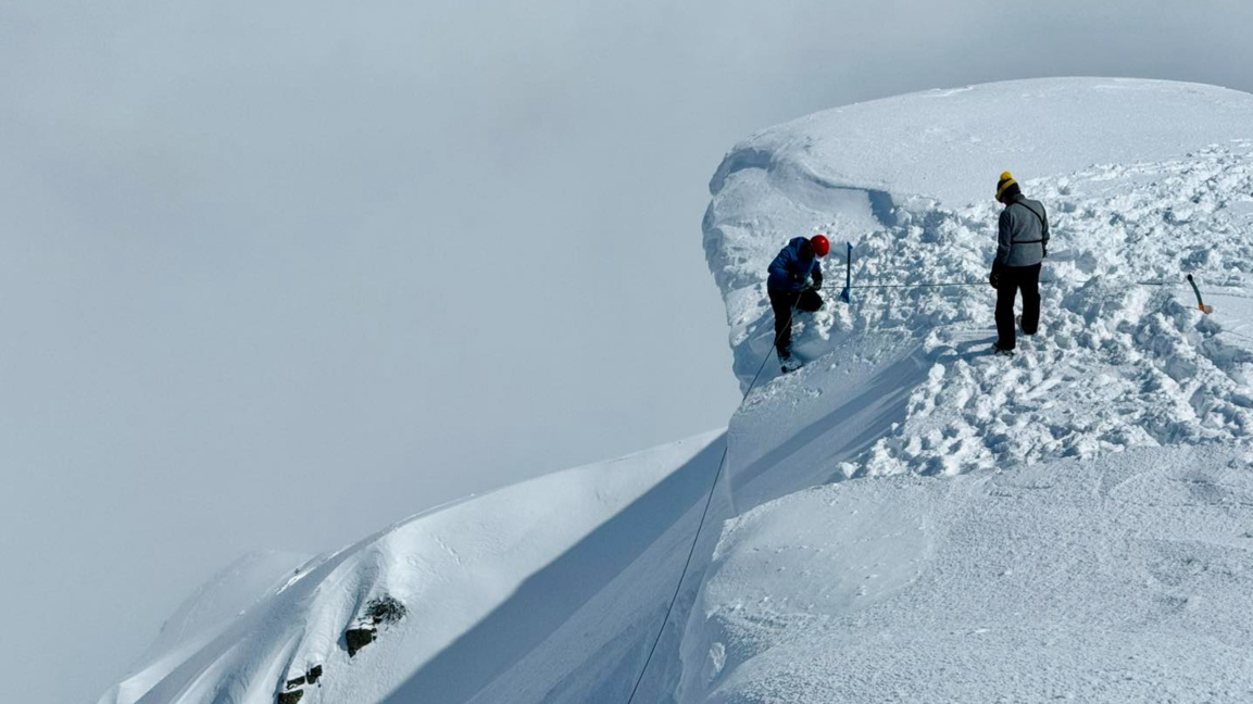 Лавината и Космосът