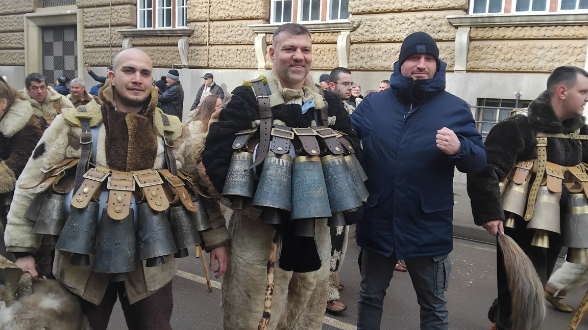 Тервел Пулев, съпругата му Диана и двама от синовете му - участници в "Сурва"