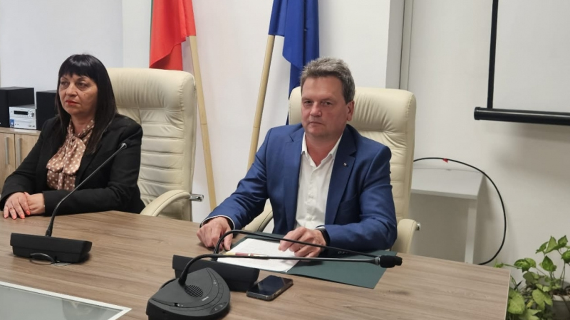 Областният управител във Враца се отчете