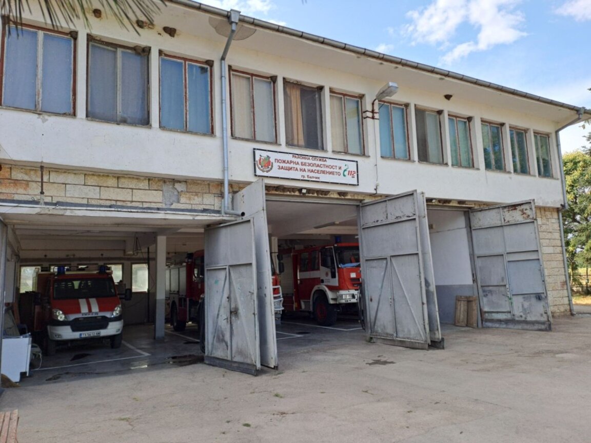 Тежки 24 часа за пожарникарите в Балчик - три произшествия