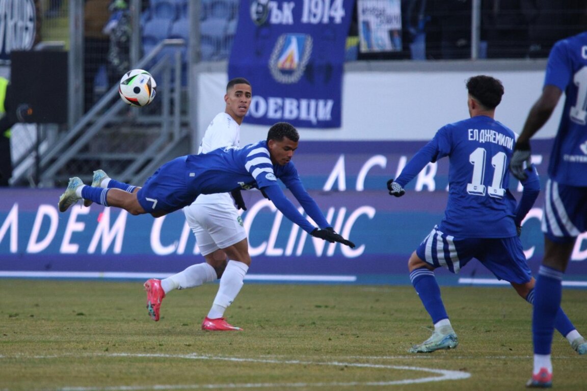 Левски доживя победа над Лудогорец