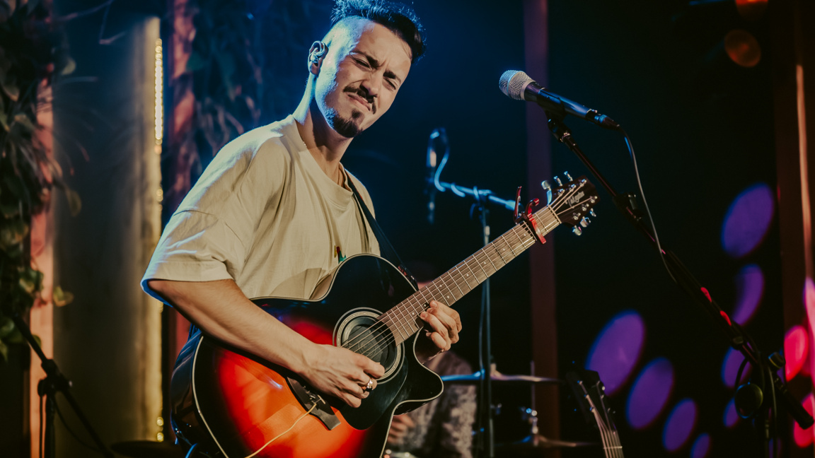 Илин Папазян - NINIO: Трудно е някой да ме вкара в рамки