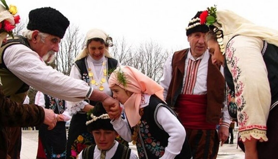 Сирни Заговезни е! Време за кукери, хамкане и прошка